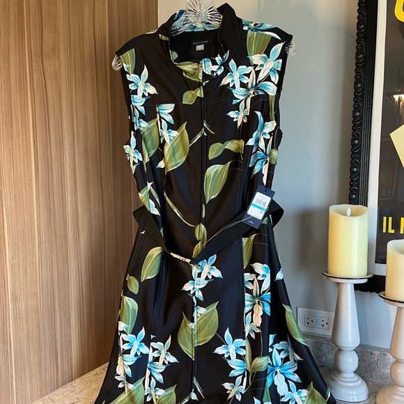 Tommy Hilfiger Dresses & Skirts - Tommy Hilfiger Scuba Dress